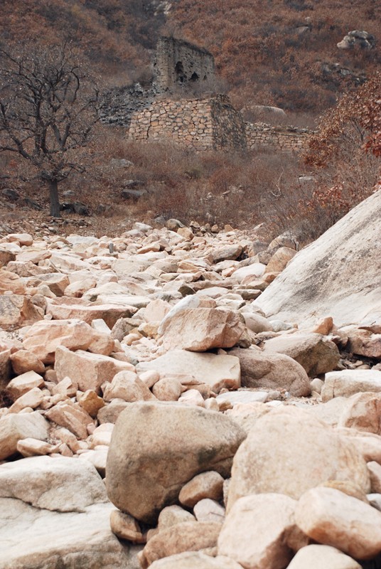Great Wall Sections - Riverbed Photos