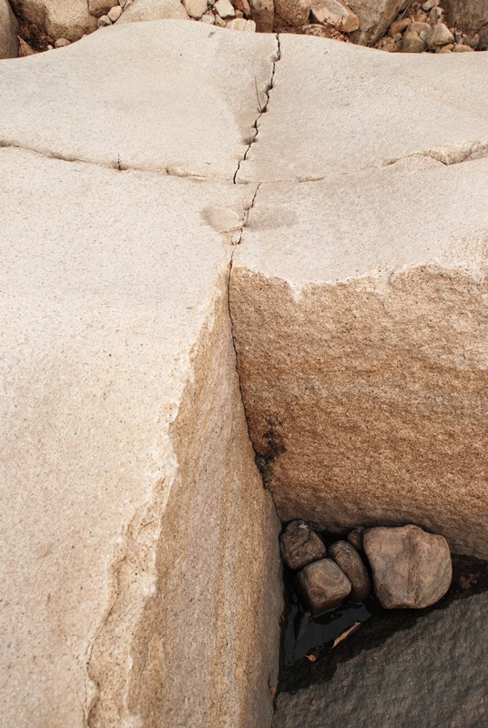 Great Wall Sections - Riverbed Photos