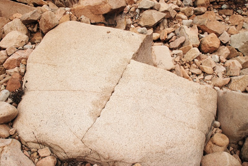 Great Wall Sections - Riverbed Photos